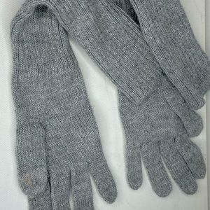 Long wool gloves